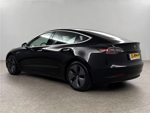 Tesla Model 3 - Afbeelding 8 van 30