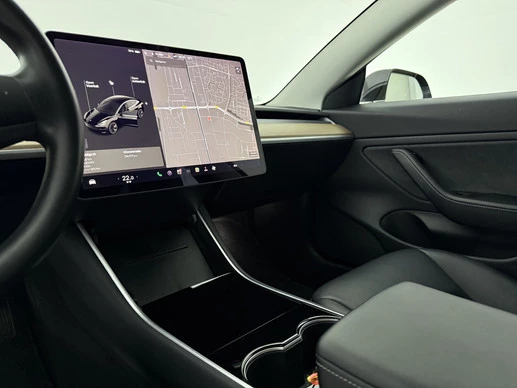 Tesla Model 3 - Afbeelding 12 van 30