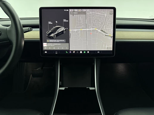 Tesla Model 3 - Afbeelding 17 van 30