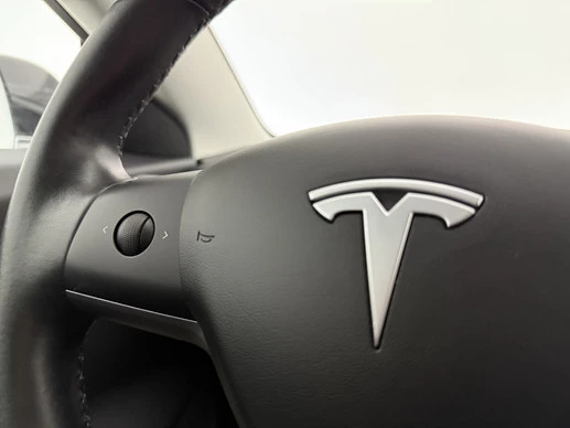 Tesla Model 3 - Afbeelding 21 van 30