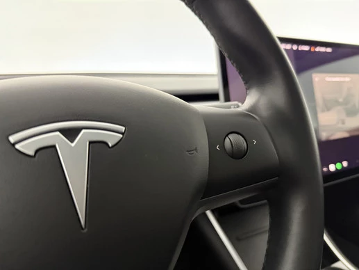 Tesla Model 3 - Afbeelding 22 van 30