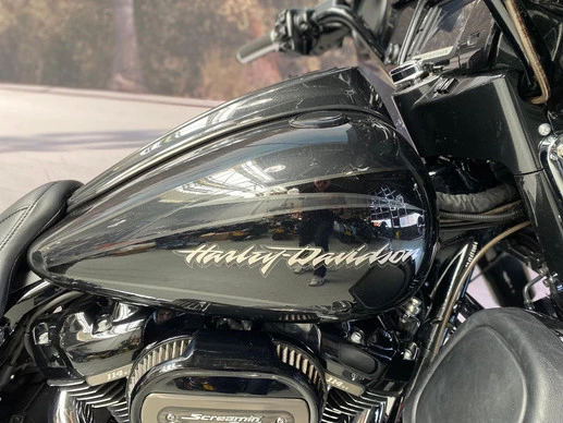 Harley-Davidson Street Glide - Afbeelding 12 van 14