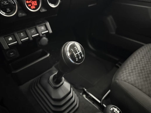Suzuki Jimny - Afbeelding 27 van 30