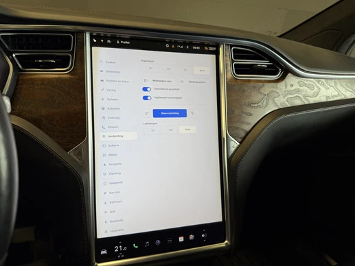 Tesla Model X - Afbeelding 26 van 30