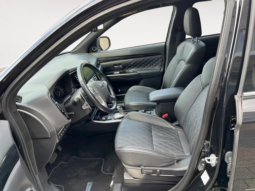 Mitsubishi Outlander - Afbeelding 13 van 27