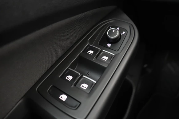 Volkswagen Golf - Afbeelding 17 van 30