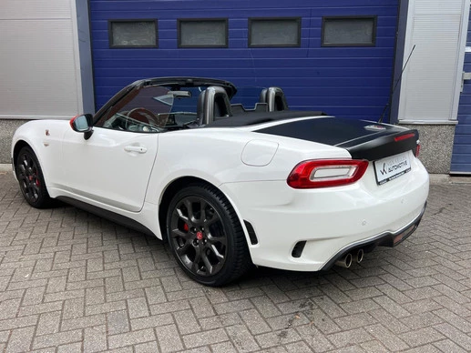 Fiat 124 Spider - Afbeelding 8 van 22