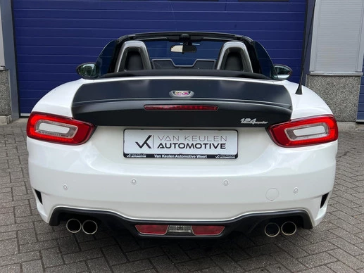 Fiat 124 Spider - Afbeelding 9 van 22