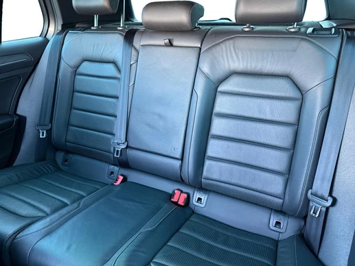 Volkswagen Golf - Afbeelding 25 van 30