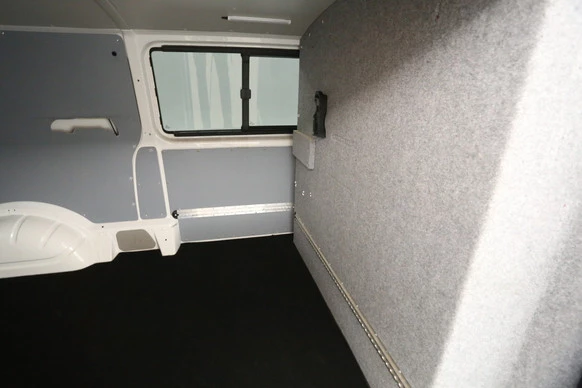 Volkswagen Transporter - Afbeelding 24 van 26