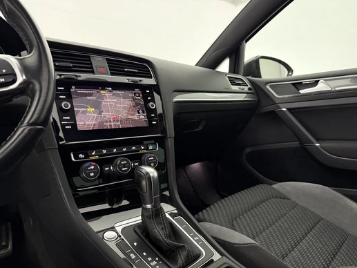Volkswagen Golf - Afbeelding 17 van 30
