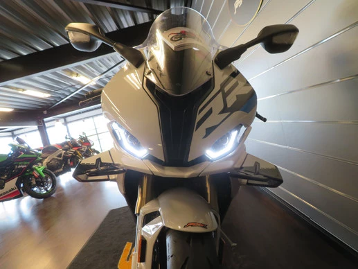 BMW S 1000 RR - Afbeelding 9 van 15