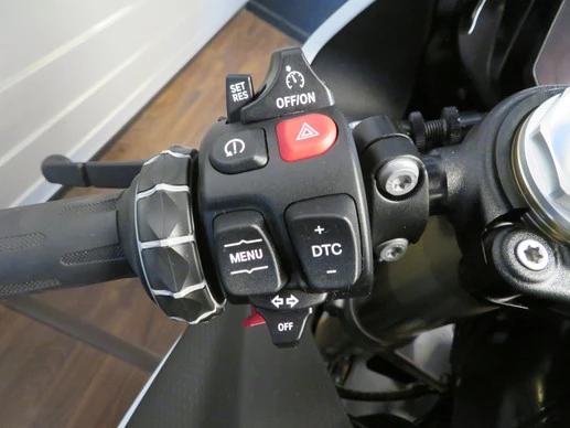 BMW S 1000 RR - Afbeelding 12 van 15