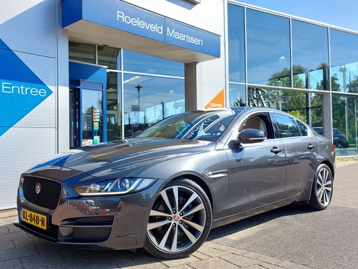 Jaguar XE - Afbeelding 1 van 30