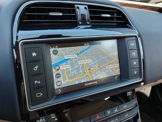 Jaguar XE - Afbeelding 13 van 30