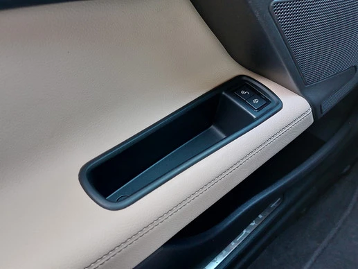 Jaguar XE - Afbeelding 26 van 30