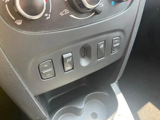 Dacia Logan - Afbeelding 12 van 26