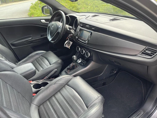 Alfa Romeo Giulietta - Afbeelding 14 van 29