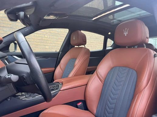 Maserati Levante - Afbeelding 14 van 30