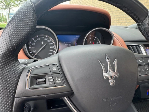 Maserati Levante - Afbeelding 23 van 30