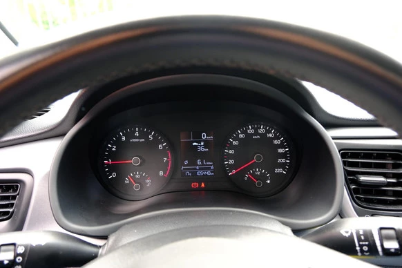 Kia Rio - Afbeelding 12 van 30