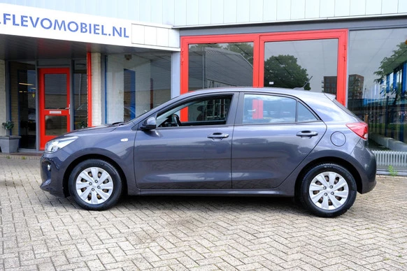 Kia Rio - Afbeelding 25 van 30
