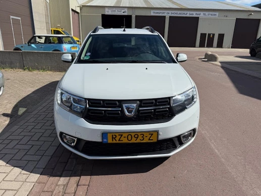 Dacia Logan - Afbeelding 8 van 30