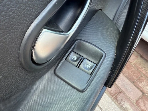 Dacia Logan - Afbeelding 15 van 30