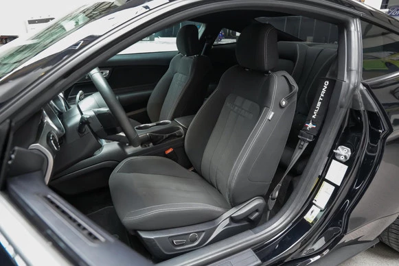 Ford Mustang - Afbeelding 19 van 26