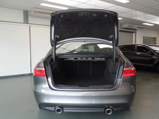 Jaguar XF - Afbeelding 13 van 30