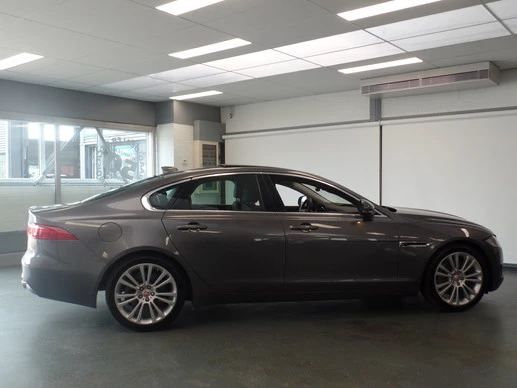 Jaguar XF - Afbeelding 16 van 30