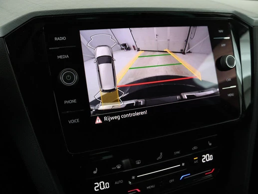 Volkswagen Passat - Afbeelding 15 van 30