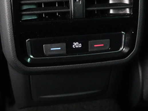 Volkswagen Passat - Afbeelding 24 van 30