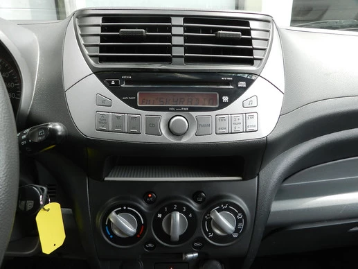 Suzuki Alto - Afbeelding 16 van 30