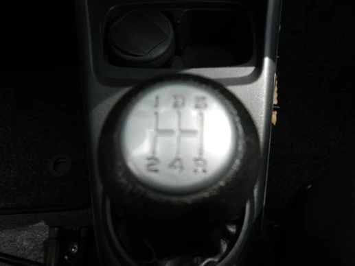 Suzuki Alto - Afbeelding 18 van 30