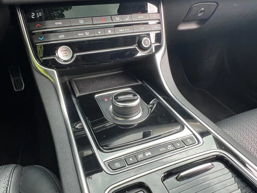 Jaguar XF - Afbeelding 21 van 30