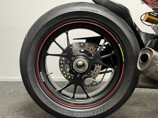 Ducati Panigale V4 - Afbeelding 8 van 25