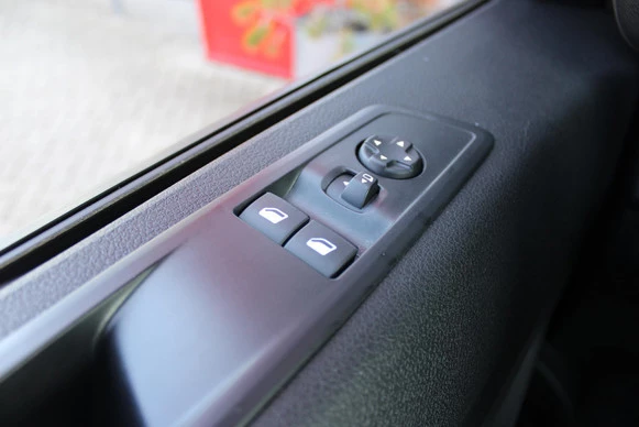 Peugeot e-Expert - Afbeelding 13 van 30