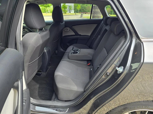 Toyota Avensis - Afbeelding 17 van 24