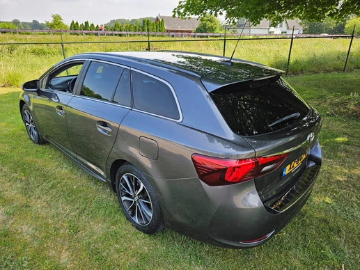 Toyota Avensis - Afbeelding 11 van 30