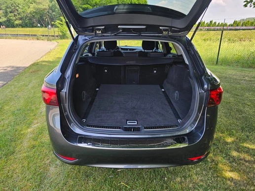 Toyota Avensis - Afbeelding 13 van 30