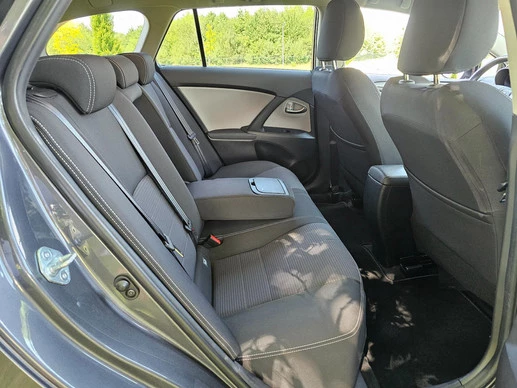Toyota Avensis - Afbeelding 18 van 30