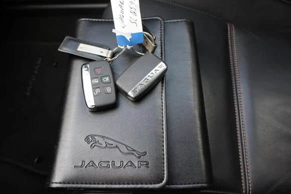 Jaguar XE - Afbeelding 3 van 30