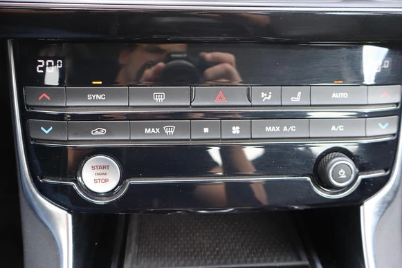 Jaguar XE - Afbeelding 9 van 30