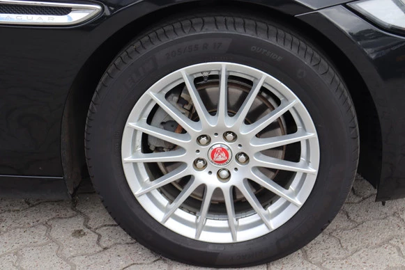 Jaguar XE - Afbeelding 15 van 30