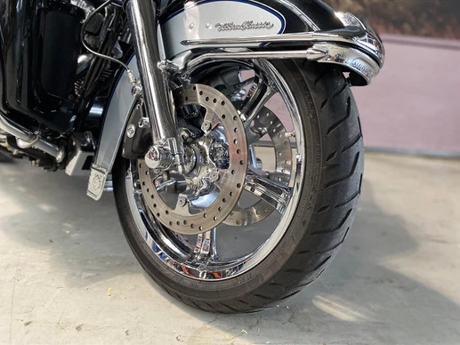 Harley-Davidson Electra Glide - Afbeelding 6 van 13