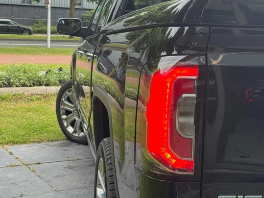 Chevrolet Silverado - Afbeelding 7 van 18