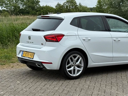 SEAT Ibiza - Afbeelding 27 van 30
