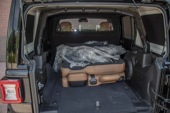 Jeep Wrangler - Afbeelding 25 van 30