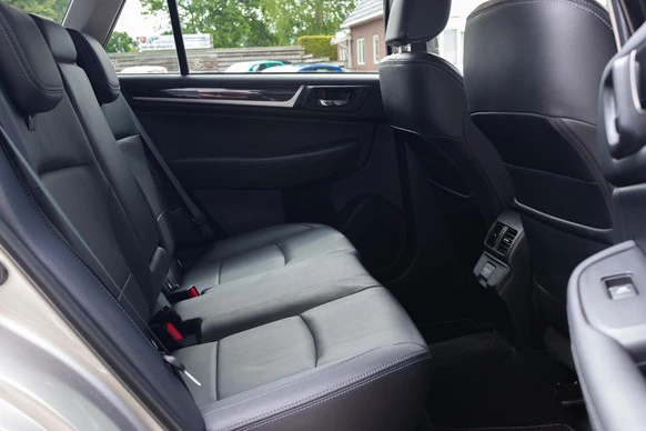 Subaru Outback - Afbeelding 13 van 30